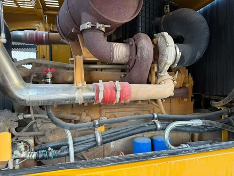 Máy xúc lật 5.5 tấn XCMG LW550KV Bản Cần Dài (Đời 2021) - Gầu 4.2 m3