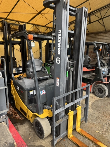 Xe nâng điện ngồi lái 900kg KOMATSU FB09H-12 Nâng Cao 5.5m (Đời 2015)