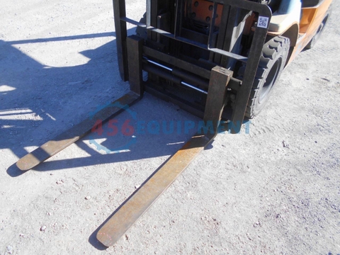 Xe Nâng Dầu 2.5 Tấn Toyota 7FD25/ 32014 (Năm 2004)