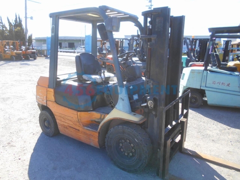 Xe Nâng Dầu 2.5 Tấn Toyota 7FD25/ 32014 (Năm 2004)