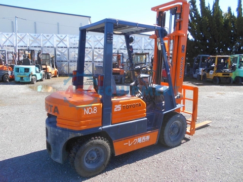 Xe nâng dầu Toyota 5FD25/53709 (2.5 tấn) năm 1991