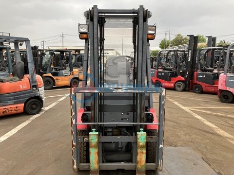 Xe nâng điện ngồi lái 1.5 tấn NYK FB15P-75-300/ (Năm 2014)