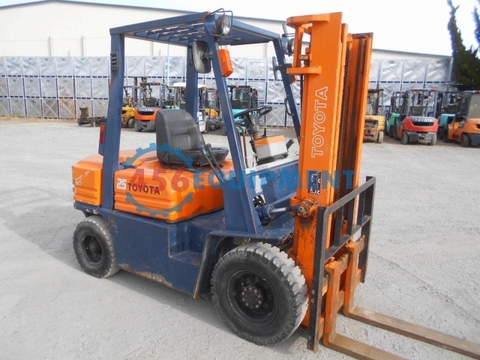 Xe Nâng Dầu 2.5 Tấn TOYOTA 5FD25/55775