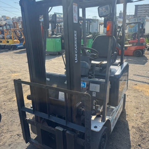 Xe nâng điện ngồi lái 1.5 tấn TCM FB15-8 đời 2019 giá rẻ