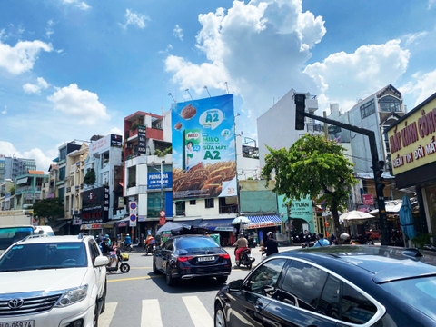 Billboard 251 Dương Bá Trạc