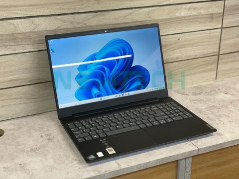 Lenovo IdeaPad S340 15IIL I7/8GB/512GB Like new