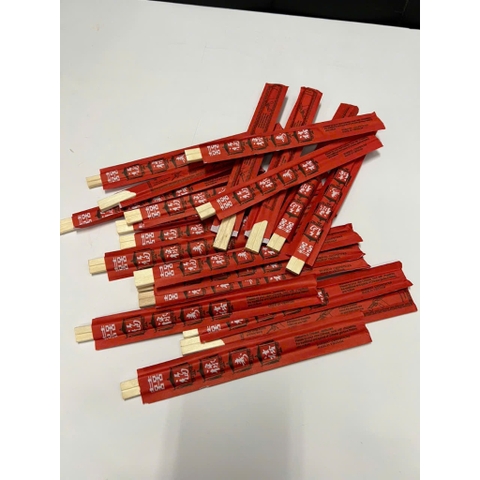 1000 đôi đũa gỗ tách bao đỏ xuất Nhật dùng 1 lần