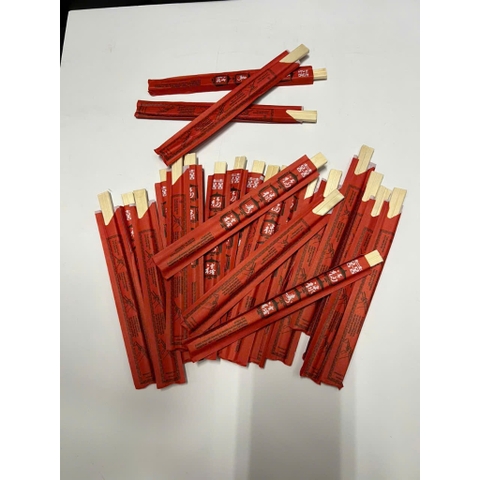 1000 đôi đũa gỗ tách bao đỏ xuất Nhật dùng 1 lần