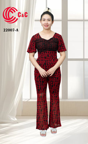 22007 - Fitted Chest Top with Sensual Lace Combined Trendy Lantern Sleeves