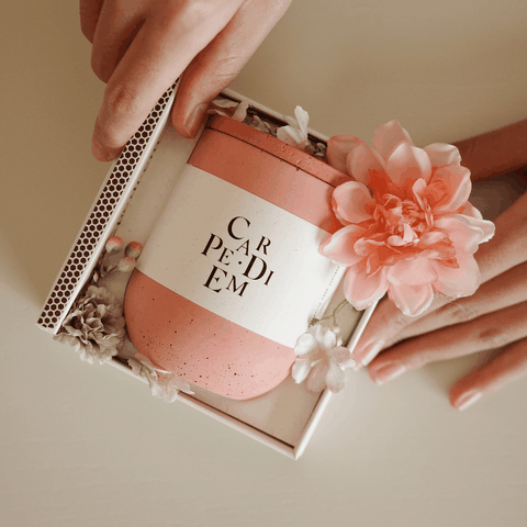 TẦM PHƯƠNG GIFT SET - Bộ quà tặng nến thơm thủ công và hoa lụa cao cấp