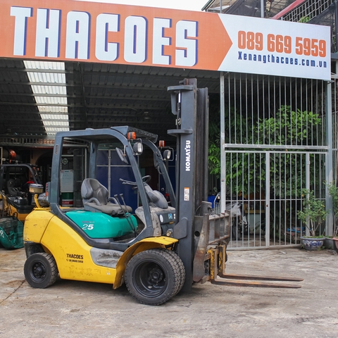 Xe nâng dầu Komatsu Nhật Bãi 2,5 Tấn FD25C-15