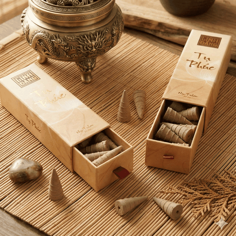 Nụ trầm hương cao cấp Tụ Phúc - ít khói, thơm sâu, hương trầm ấm - hộp nhũ vàng sang trọng