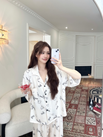Tnqd cánh dơi chữ Trắng