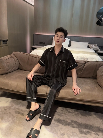 Tnqd Nam sọc Đen