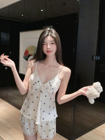 Đùi 2d hở lưng 4