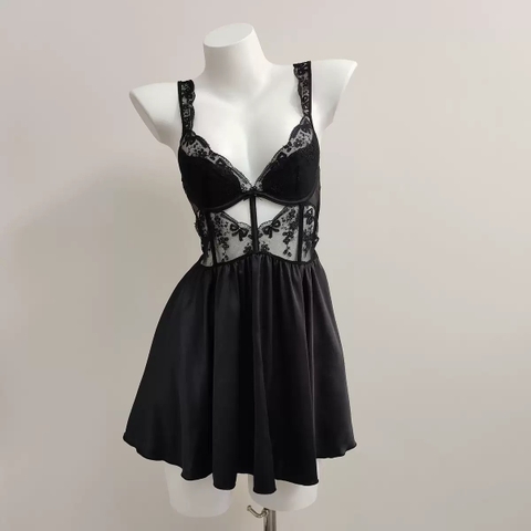 Váy 2 dây ren sexy Đen Kem