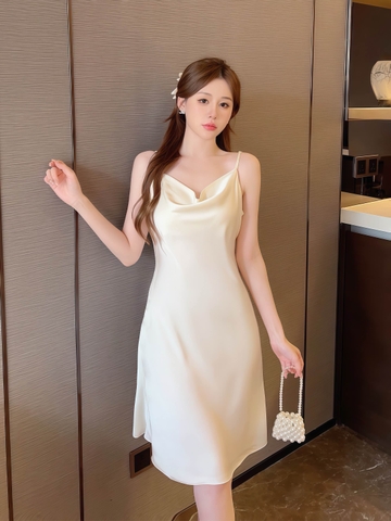 Váy 2 dây cổ đổ Kem Xanh