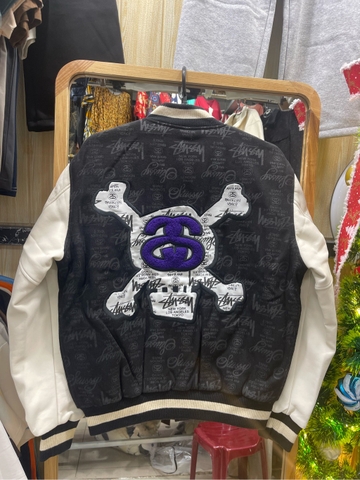 Varsity Stussy chữ đầu lâu