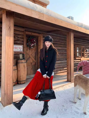 Áo khoác dáng lửng phối váy dài nữ tính nổi bật_V18