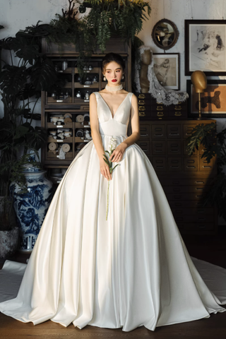 Váy cưới công chúa satin cổ V lưng hở sang trọng_I12