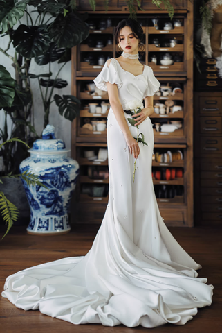 Váy cưới satin đuôi cá tay bồng đính ngọc vintage_I16