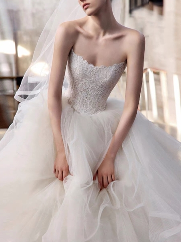 Váy cưới ren cúp ngực_I91