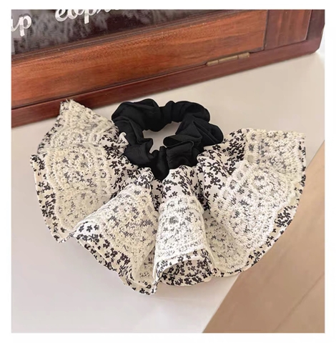 Scrunchie hoa nhí phối ren_R01