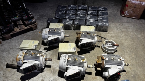 Motor Toshiba 7,5HP 4P Khía Trắng 40kg