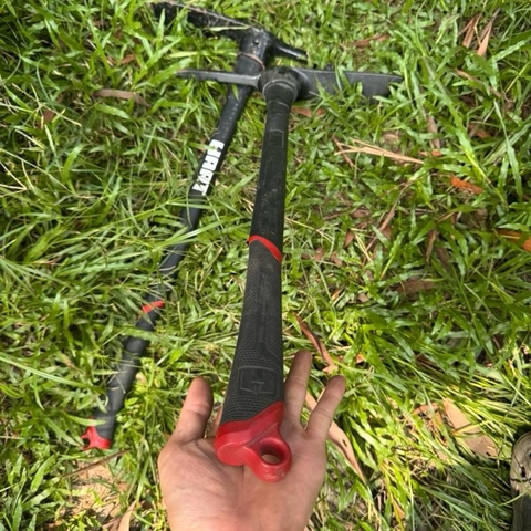 Cuốc Chim Hart Cán Sợi Thủy Tinh Bọc Cao Su Chắc Chắn Bền Bỉ