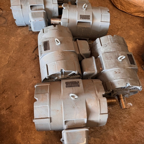 Motor 22kw 4P tua 1450 cốt 55 3pha 200v/380v