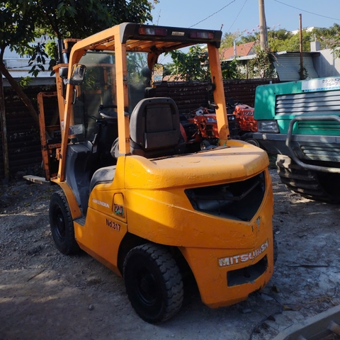 Xe nâng Mitsubishi Hoả Tiển 2.5 tấn Số tự Động Khung Cao 3M Sàng Từng Càng