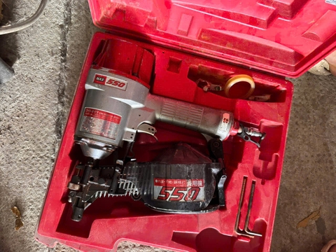 Máy Bắn Đinh MAX CN550