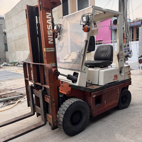 Xe nâng TCM 1.5 tấn Xăng