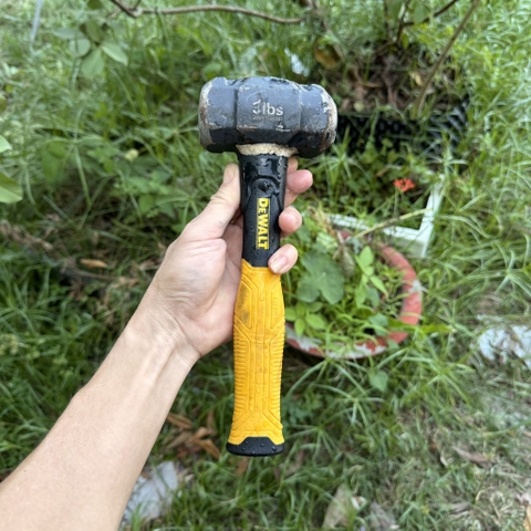 Búa Tạ DEWALT 3LBS - 1.7kg Đầu Tròn Đầu Cộng