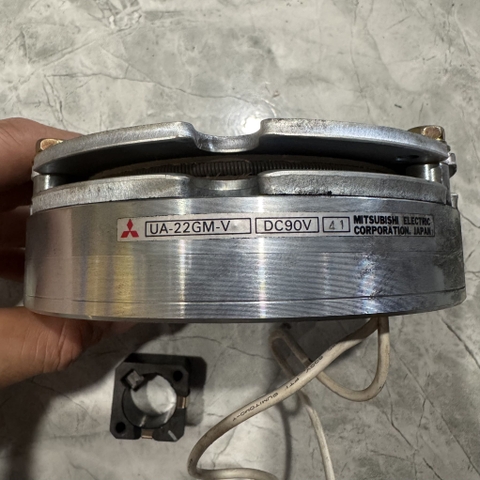 Phanh từ ( Thắng Từ) 90V cho motor bao gồm diot 220v sang 90V