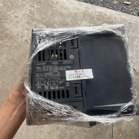 Biến Tần Mitsubishi D700 5Hp