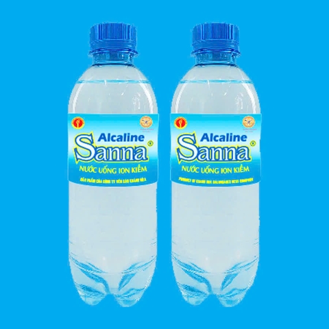 Nước uống Ion kiềm Sanna đóng chai 330ml