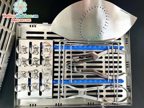 Bộ Dụng Cụ Đặt Đê Cao Su Rockmed Full 18 chi tiết