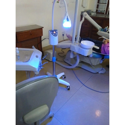 Đèn tẩy trắng răng MD666
