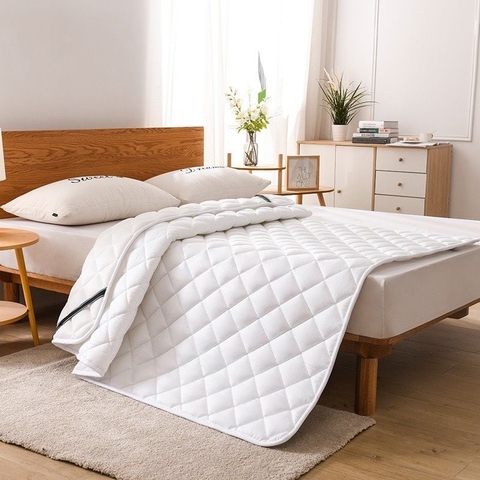 Tấm lót bảo vệ đệm khách sạn