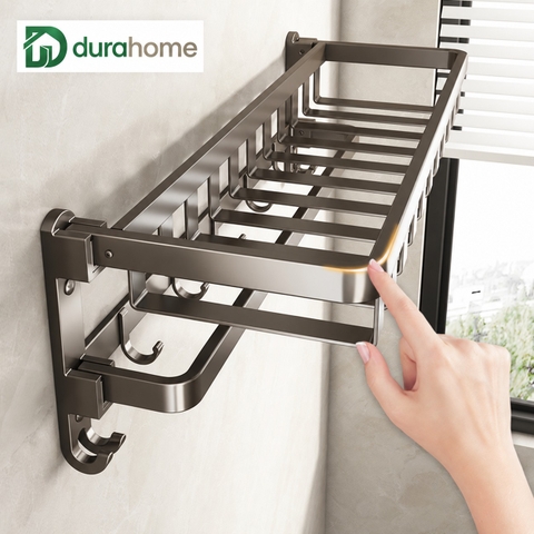 Giá để khăn tắm kèm rổ lưới, có móc treo, chất liệu nhôm, kích thước 57x24x19cm