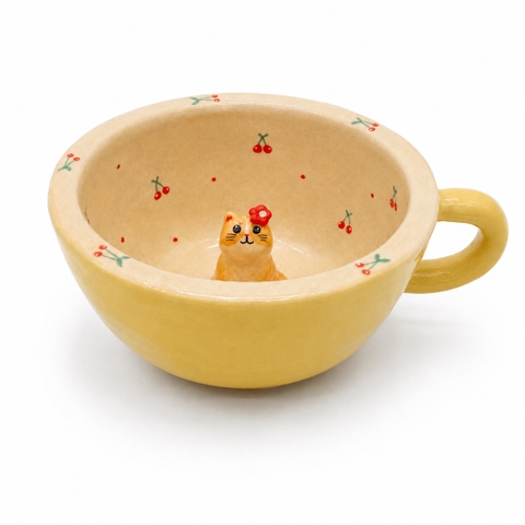 LINDO CRAFTS - Yellow Mug With Cherry & Orange Cat Inside