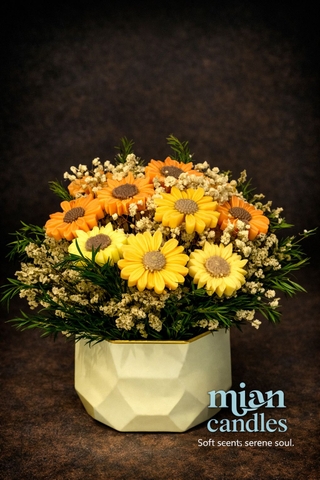 BLOOM COLLECTION – Bình Hoa Sáp Thơm Sunlit Garden