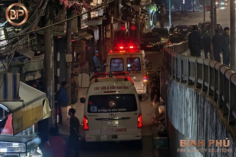 Tiêu Điểm : Hiểm Họa Từ Nhà Kín Cổng Cao tường Hỏa Hoạn Trong Đêm tại Quận 12 (Cũ) - Khiến 3 mẹ con Tử Vong Thương Tâm