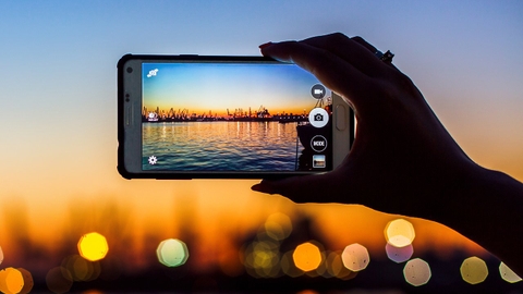 Tại sao camera lại bị mờ???