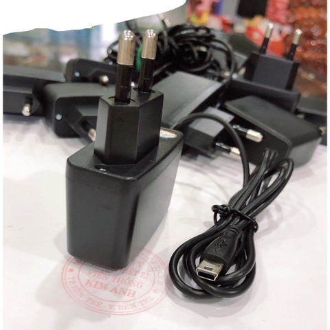 Cục sạc điện thoại đầu V3 Hammer, đầu dẹp