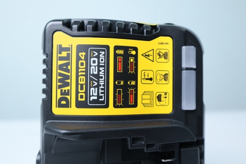 Bộ sạc pin 18-20V Dewalt DCB1104-B1