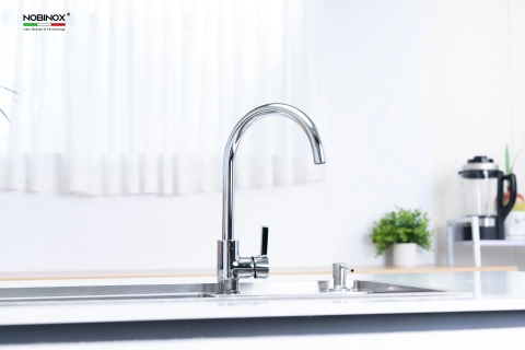Vòi rửa bát nóng lạnh Nobinox Loren NX522