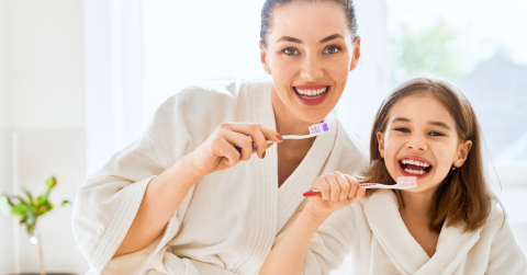 Vì sao máy tăm nước và bàn chải điện là bộ đôi được nhiều chuyên gia khuyến khích trong chăm sóc răng miệng?