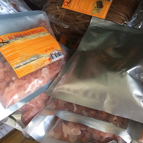 Muối ngâm chân Himalaya Quy Nguyên 400gr
